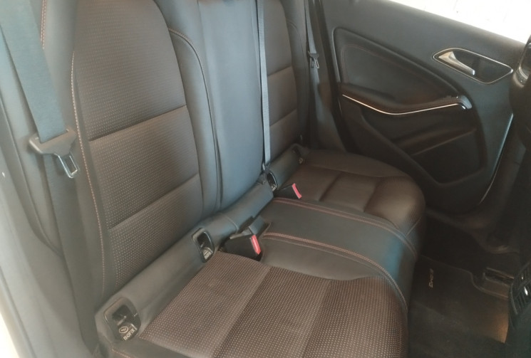 Mercedes Classe A 180  FASCINATION PACK AMG LINE Turbo 1.6 i 16V Turbo 7G-DCT 122 cv