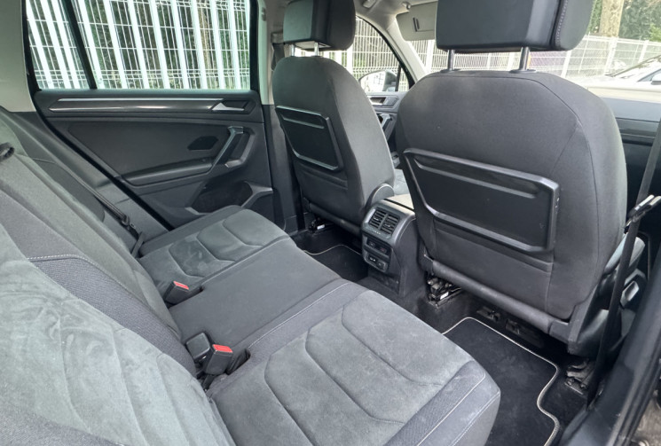 Volkswagen Tiguan 2.0 TDI 150 CARAT pack R-LINE * Camera / Virtual Cockpit / CARPLAY