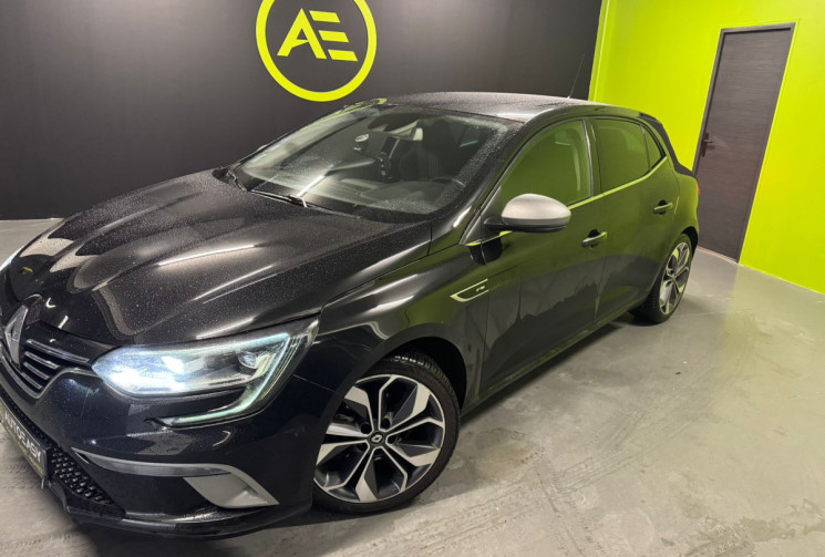 Renault Megane 1.3 TCe 140 GT Line * CarPlay / Caméra 