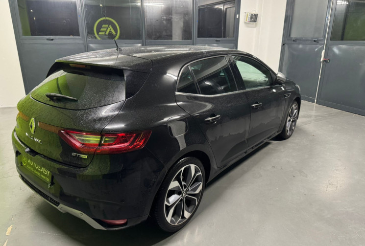 Renault Megane 1.3 TCe 140 GT Line * CarPlay / Caméra 