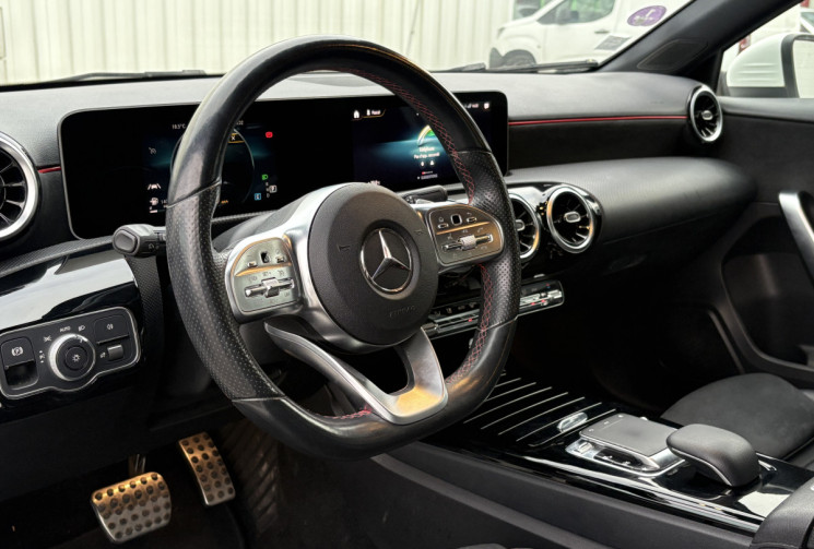 Mercedes Classe A 200 AMG Line 163 cv 7G-DCT * Origine FRANCE * Caméra * Attelage Electrique