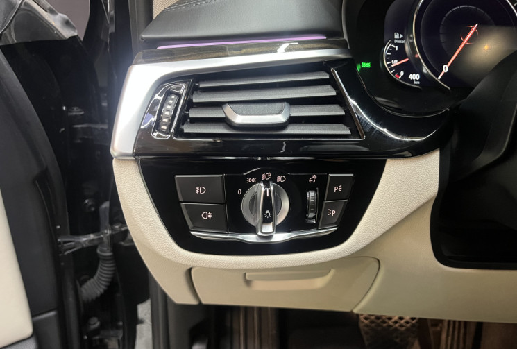 BMW Série 5 530 D 265 G30  BVA8 Luxury Line / siège chauffants / Garantie 6 Mois