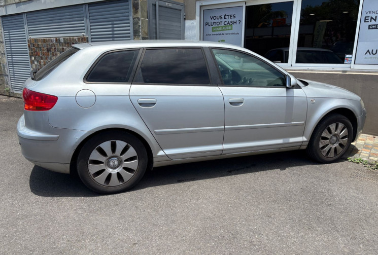 Audi A3 Sportback 1.6 i 102cv