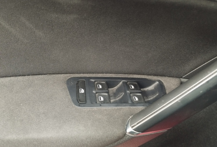 Volkswagen Golf 1.4 TSI 140ch ACT BlueMotion Technology Confortline éthanol 