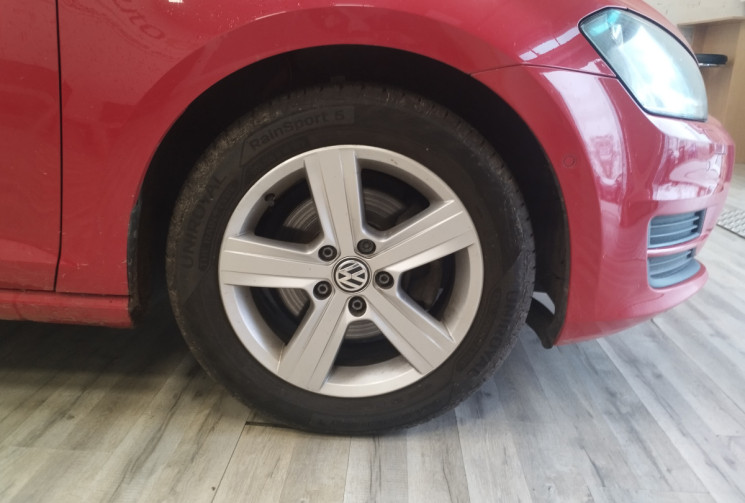 Volkswagen Golf 1.4 TSI 140ch ACT BlueMotion Technology Confortline éthanol 