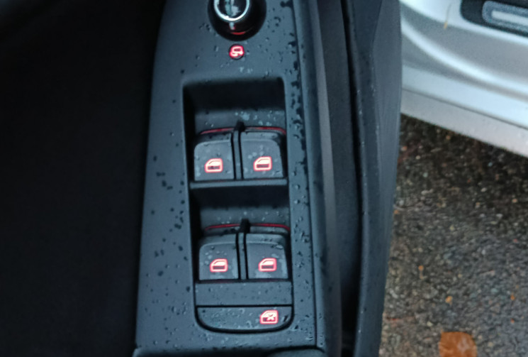 Audi S4 AVANT  AVANT B8 3.0 TFSI V6 333