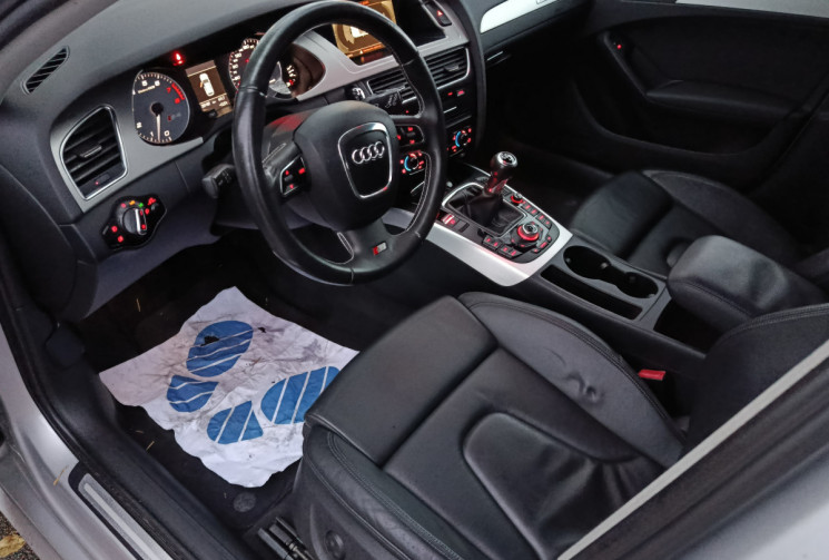 Audi S4 AVANT  AVANT B8 3.0 TFSI V6 333