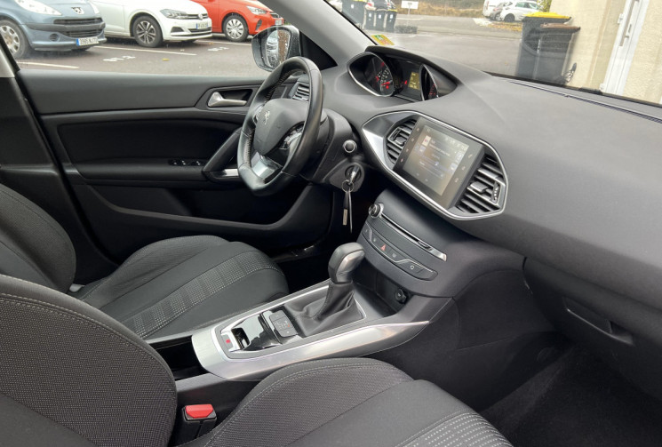 Peugeot 308 II T9 1.2 e-THP 130 ch Boîte auto EAT6 ALLURE