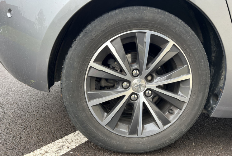 Peugeot 308 II T9 1.2 e-THP 130 ch Boîte auto EAT6 ALLURE