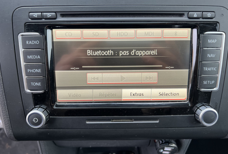 Volkswagen Touran 2.0 TDI FAP 140 CH CARAT BVM6 / 7 PLACES / ATTELAGE