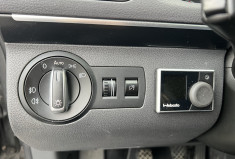 Volkswagen Touran 2.0 TDI FAP 140 CH CARAT BVM6 / 7 PLACES / ATTELAGE