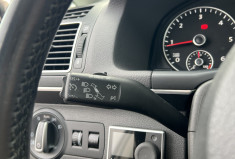 Volkswagen Touran 2.0 TDI FAP 140 CH CARAT BVM6 / 7 PLACES / ATTELAGE