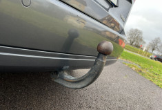 Volkswagen Touran 2.0 TDI FAP 140 CH CARAT BVM6 / 7 PLACES / ATTELAGE