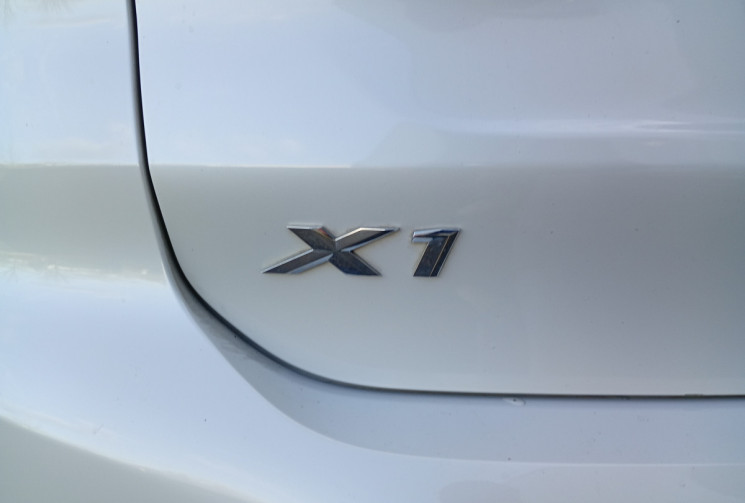 BMW X1  BMW X1 F48 Business Design 18d 150 ch BVA8 / Attelage