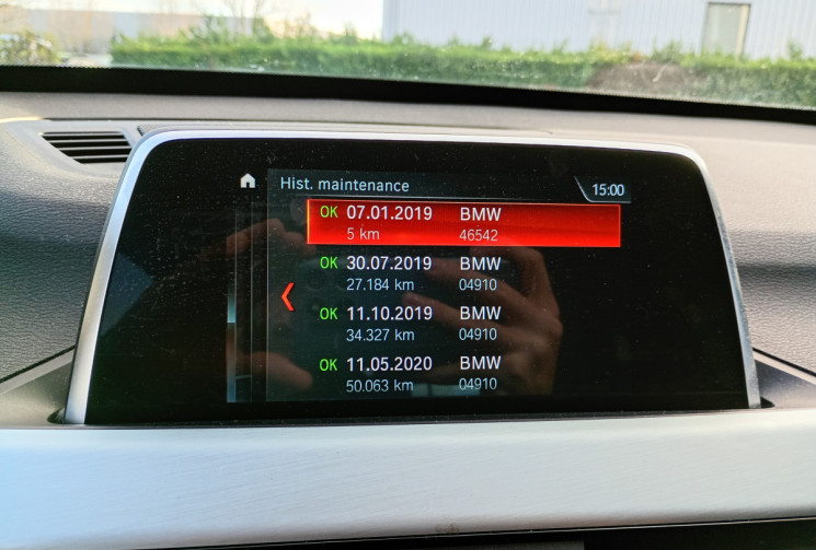 BMW X1  BMW X1 F48 Business Design 18d 150 ch BVA8 / Attelage