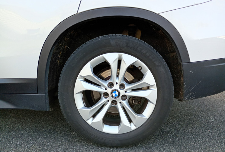 BMW X1  BMW X1 F48 Business Design 18d 150 ch BVA8 / Attelage