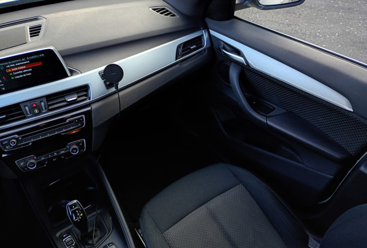 BMW X1  BMW X1 F48 Business Design 18d 150 ch BVA8 / Attelage