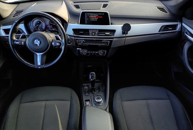 BMW X1  BMW X1 F48 Business Design 18d 150 ch BVA8 / Attelage