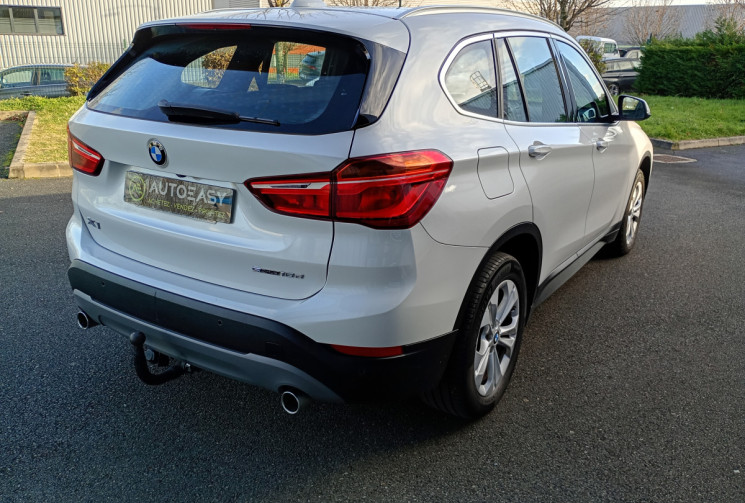 BMW X1  BMW X1 F48 Business Design 18d 150 ch BVA8 / Attelage