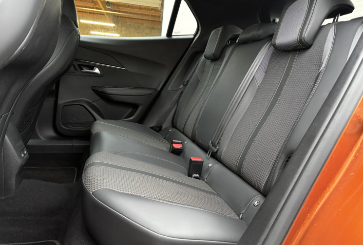 Peugeot 2008 1.2 THP Puretech 12V S&S 130 cv GT-LINE