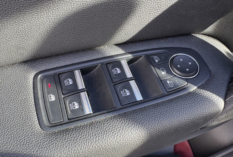 Renault Captur Techno 145cv Hybrid Boite Auto * Carplay * Caméra