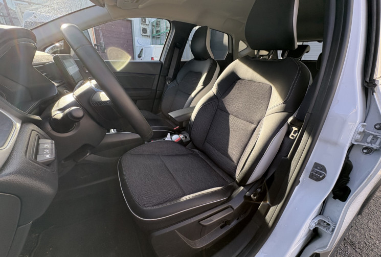 Renault Captur Techno 145cv Hybrid Boite Auto * Carplay * Caméra