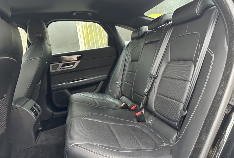 Jaguar XF R-Sport 2.0D 163 ch E-Performance * Full historique entretien * Ct ok * Garantie 6 mois