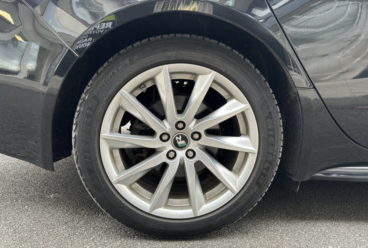 Jaguar XF R-Sport 2.0D 163 ch E-Performance * Full historique entretien * Ct ok * Garantie 6 mois