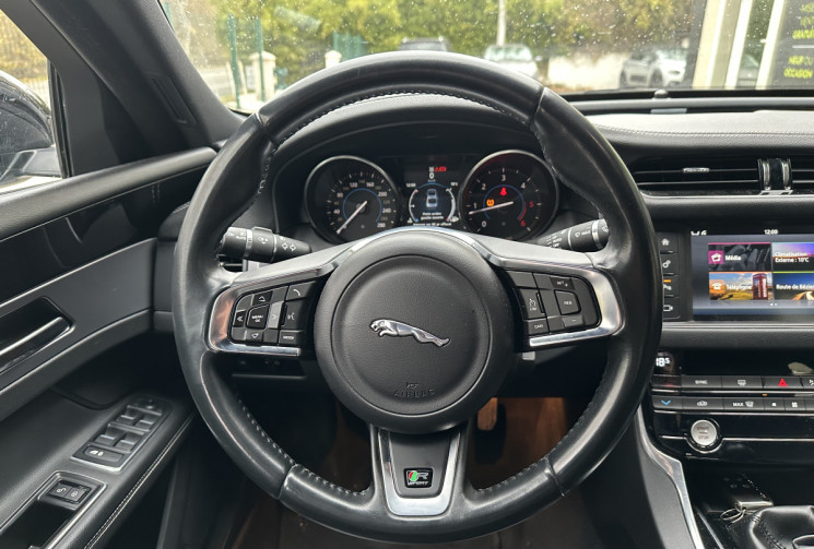 Jaguar XF R-Sport 2.0D 163 ch E-Performance * Full historique entretien * Ct ok * Garantie 6 mois