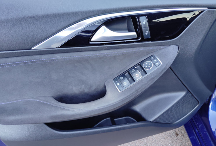 Infinity Q30 1.5d 109ch Premium