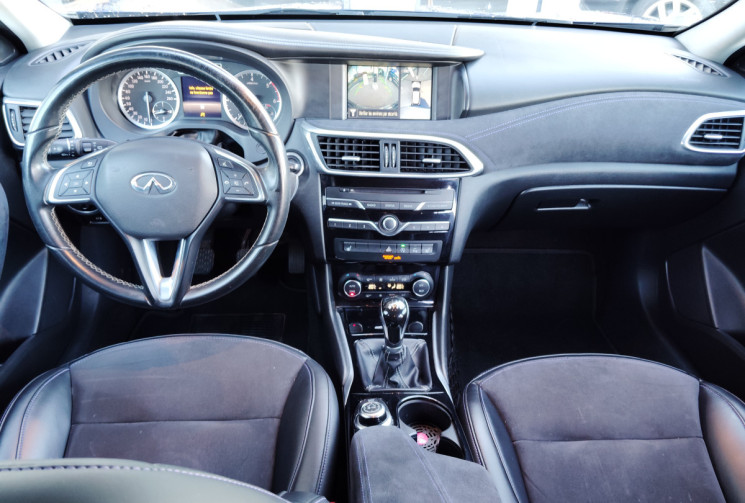  INFINITI Q30 1.5d 109ch Premium