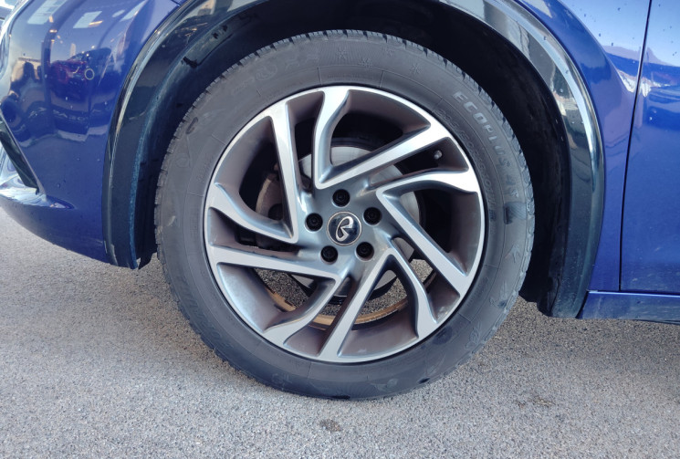 Infinity Q30 1.5d 109ch Premium