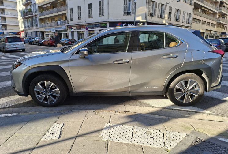 Lexus UX 300e 204 CH LUXE 22000 KMS