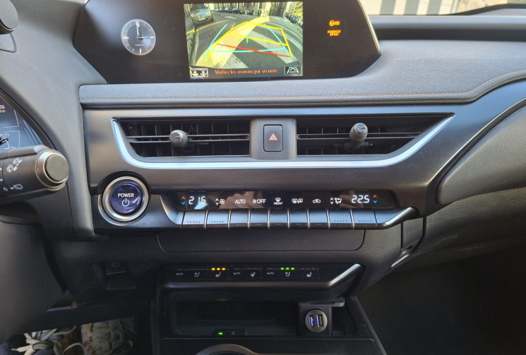 Lexus UX 300e 204 CH LUXE 22000 KMS