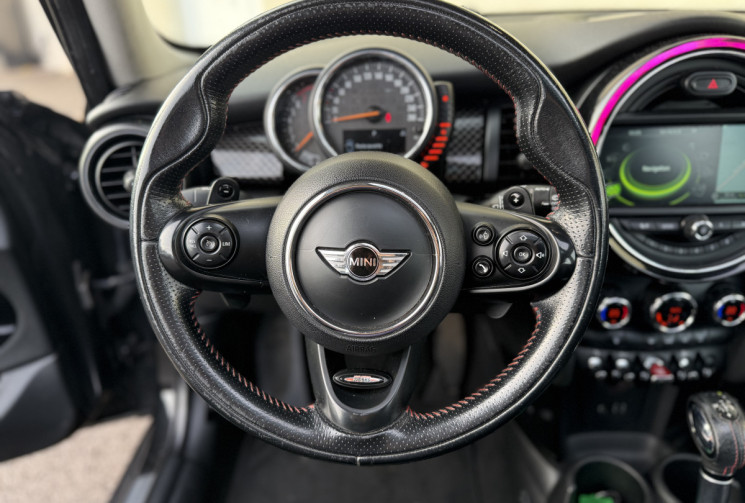 Mini Mini 5 Portes Cooper S JOHN COOPER WORKS 2.0 i 192 cv BOITE AUTO