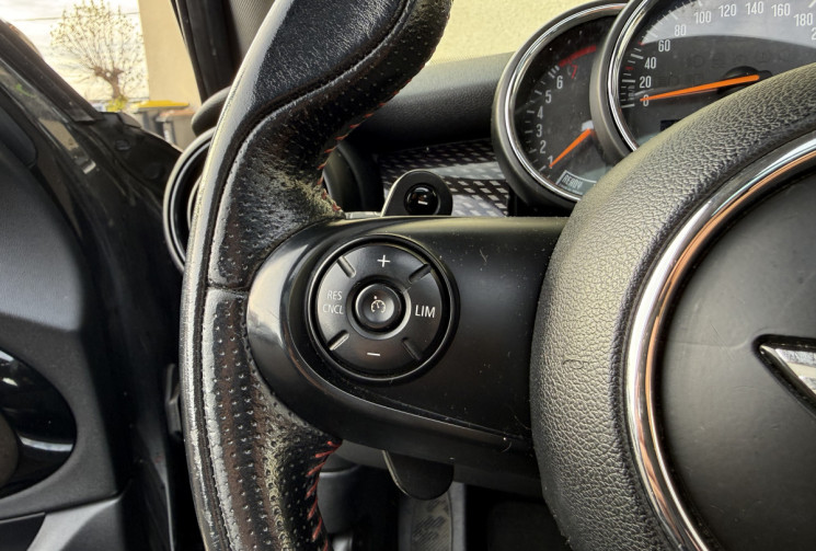 Mini Mini 5 Portes Cooper S JOHN COOPER WORKS 2.0 i 192 cv BOITE AUTO