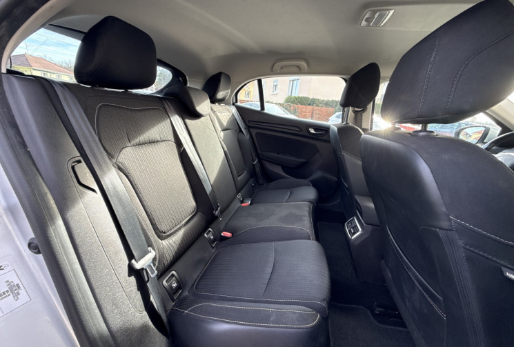 Renault Megane IV Hatchback 1.3 TCe 115 CH BUSINESS