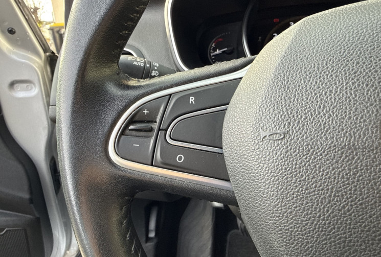 Renault Megane IV Hatchback 1.3 TCe 115 CH BUSINESS