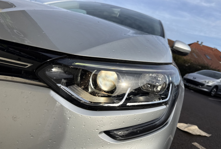 Renault Megane IV Hatchback 1.3 TCe 115 CH BUSINESS