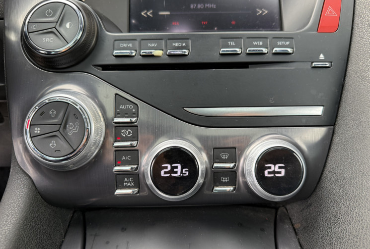 DS DS5 2.0 Blue HDi EAT6 S&S 180 cv Boîte auto SPORT CHIC