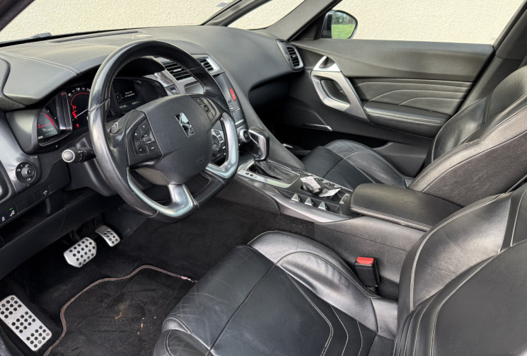 DS DS5 2.0 Blue HDi EAT6 S&S 180 cv Boîte auto SPORT CHIC