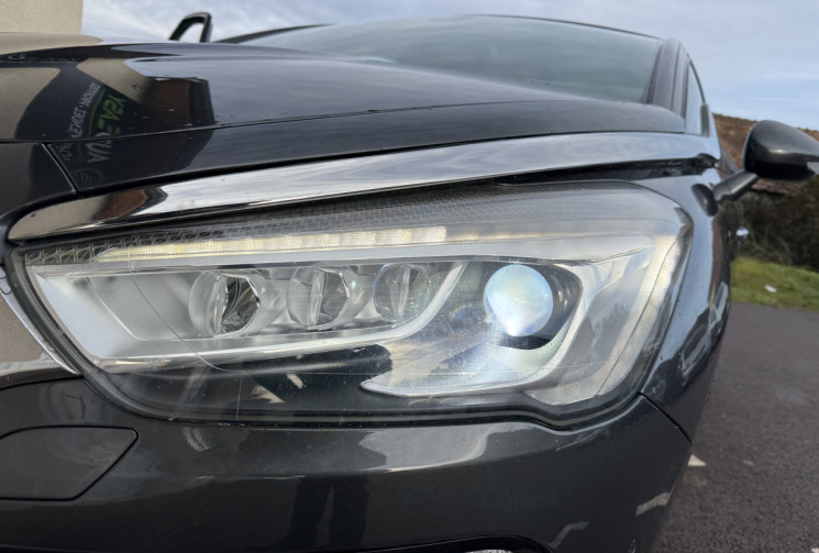 DS DS5 2.0 Blue HDi EAT6 S&S 180 cv Boîte auto SPORT CHIC