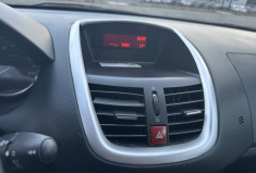 Peugeot 206 + 1.4 i 75 CH