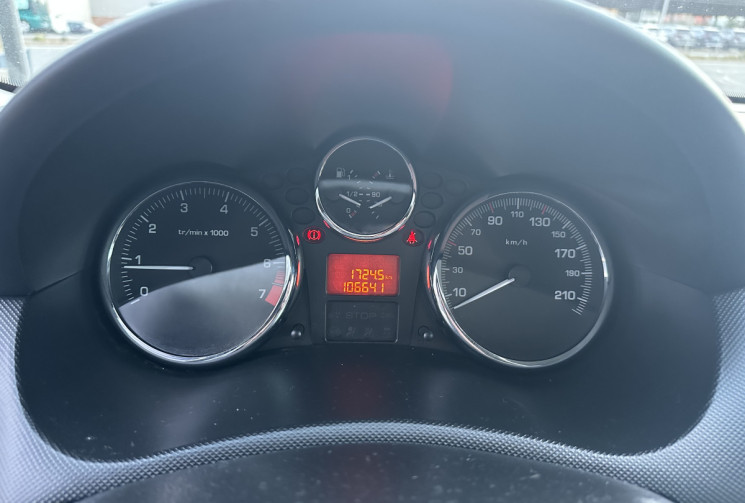 Peugeot 206 + 1.4 i 75 CH