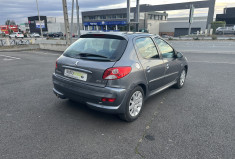 Peugeot 206 + 1.4 i 75 CH