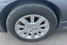 Peugeot 206 + 1.4 i 75 CH