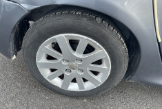 Peugeot 206 + 1.4 i 75 CH