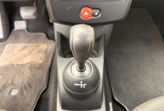 Renault Clio III 5 Portes Phase 2 1.5 dCi Quickshift 86 cv Boîte auto