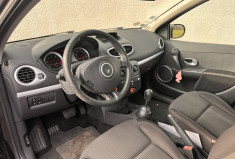 Renault Clio III 5 Portes Phase 2 1.5 dCi Quickshift 86 cv Boîte auto