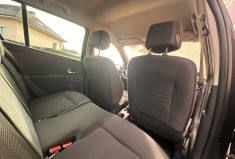 Renault Clio III 5 Portes Phase 2 1.5 dCi Quickshift 86 cv Boîte auto